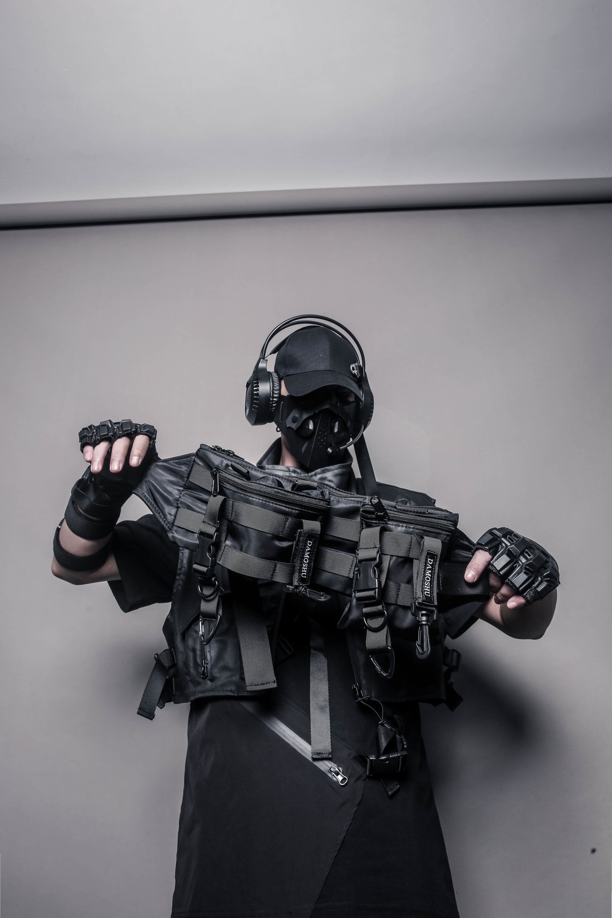 Techwear Multi-Pocket Chest Bag