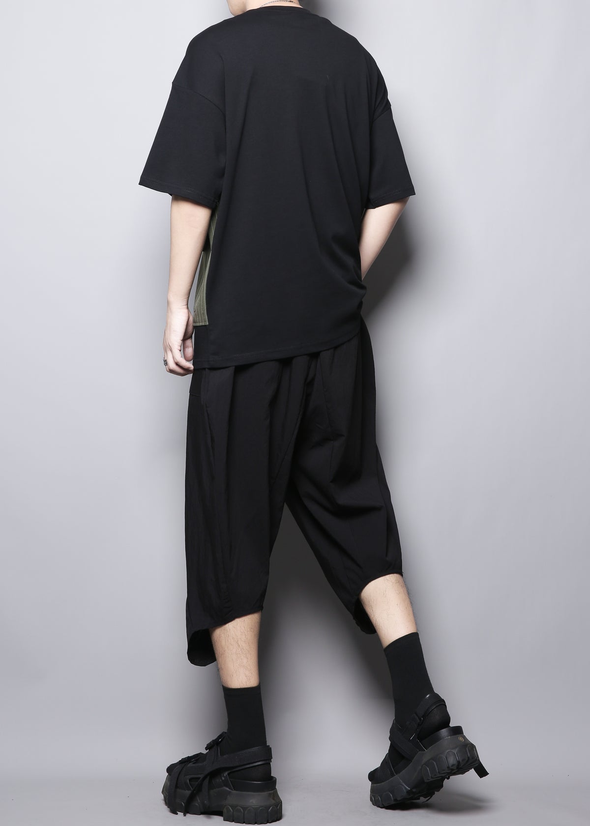 Deconstructed Cargo-Pocket Top
